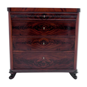 Commode en acajou, Europe du Nord,