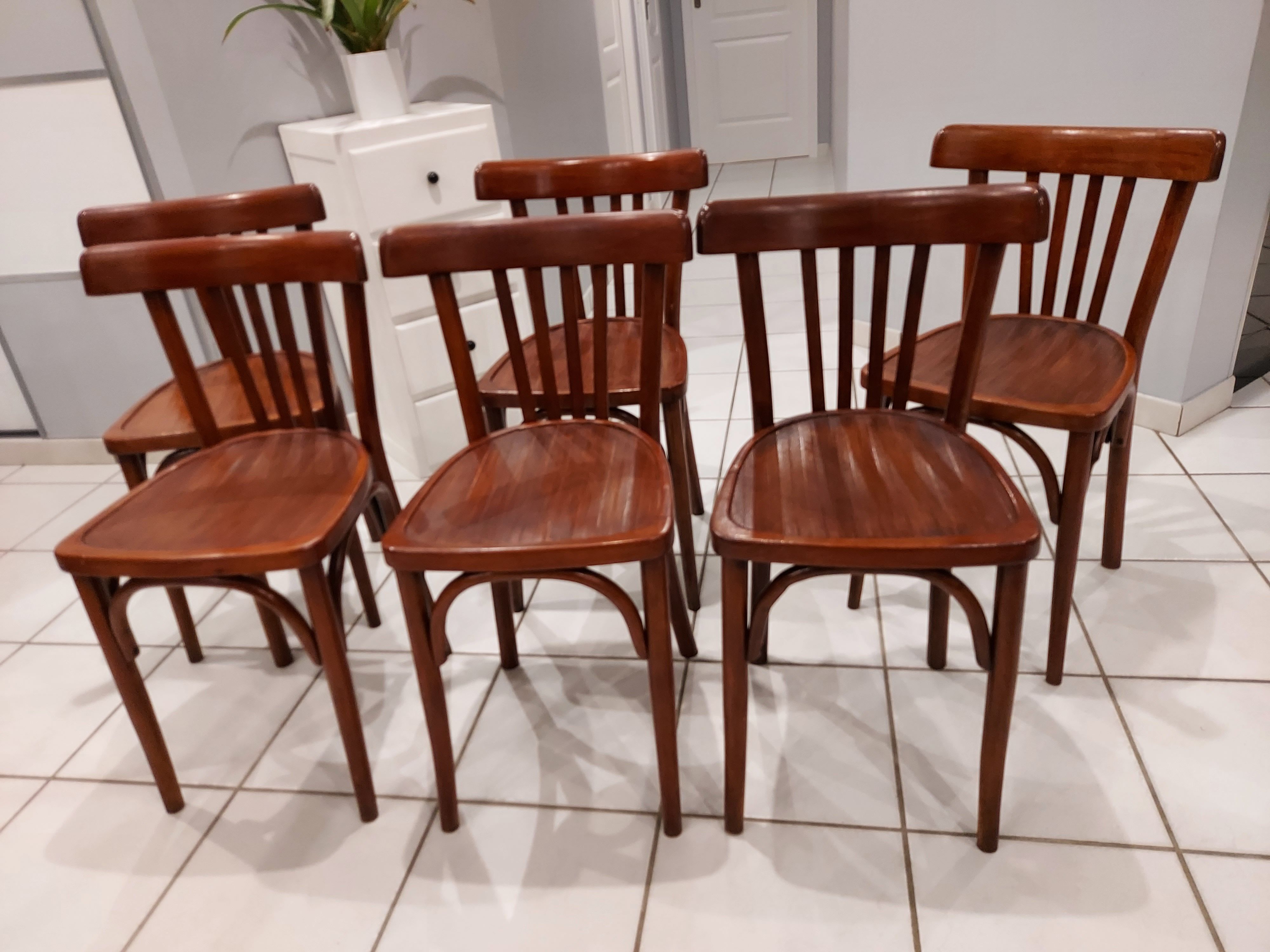 Suite de 6 chaises de Bistrot vintage années 1950