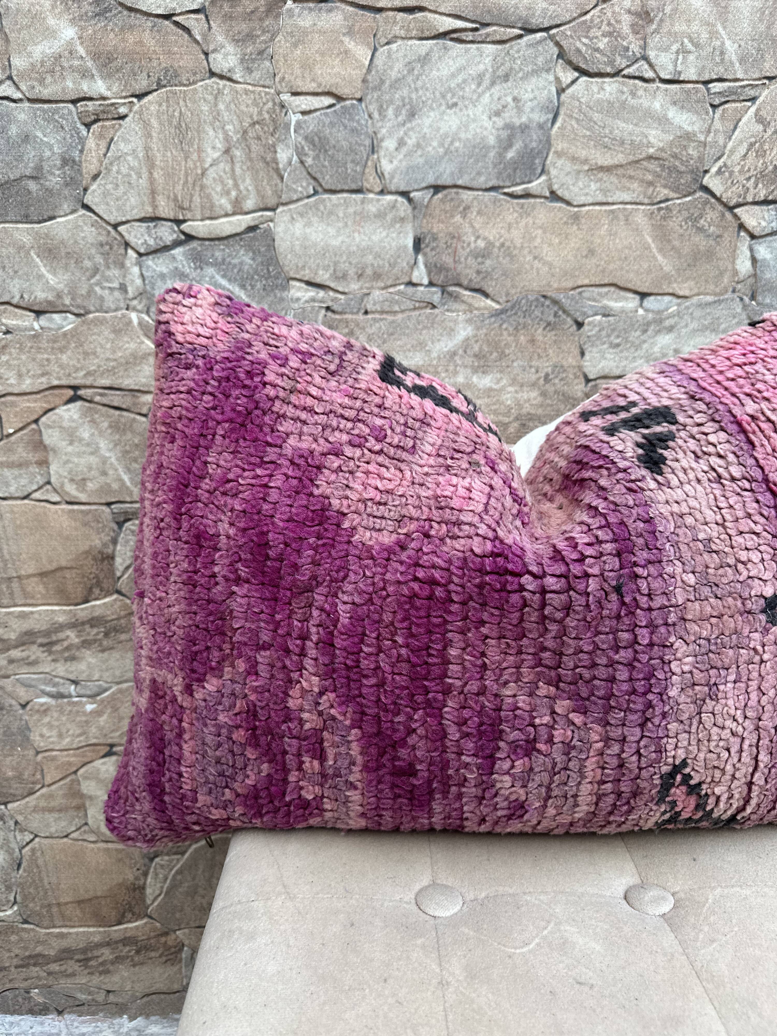 Beautiful vintage Berber Kilim cushion from Morocco
