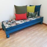 Tropical bench