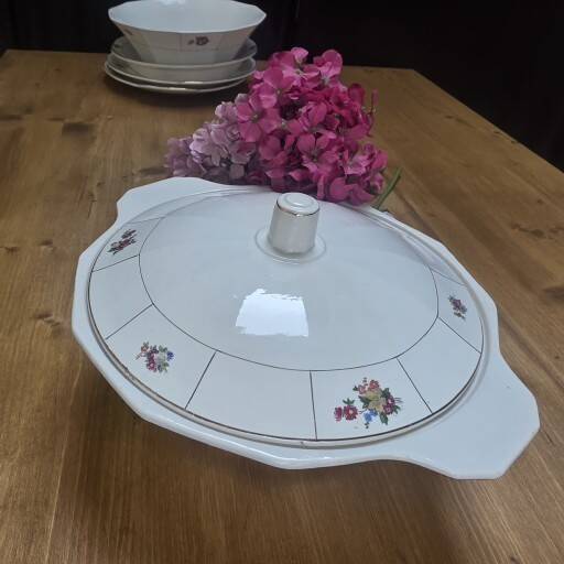 Soup tureen Digoin Sarreguemines Prado