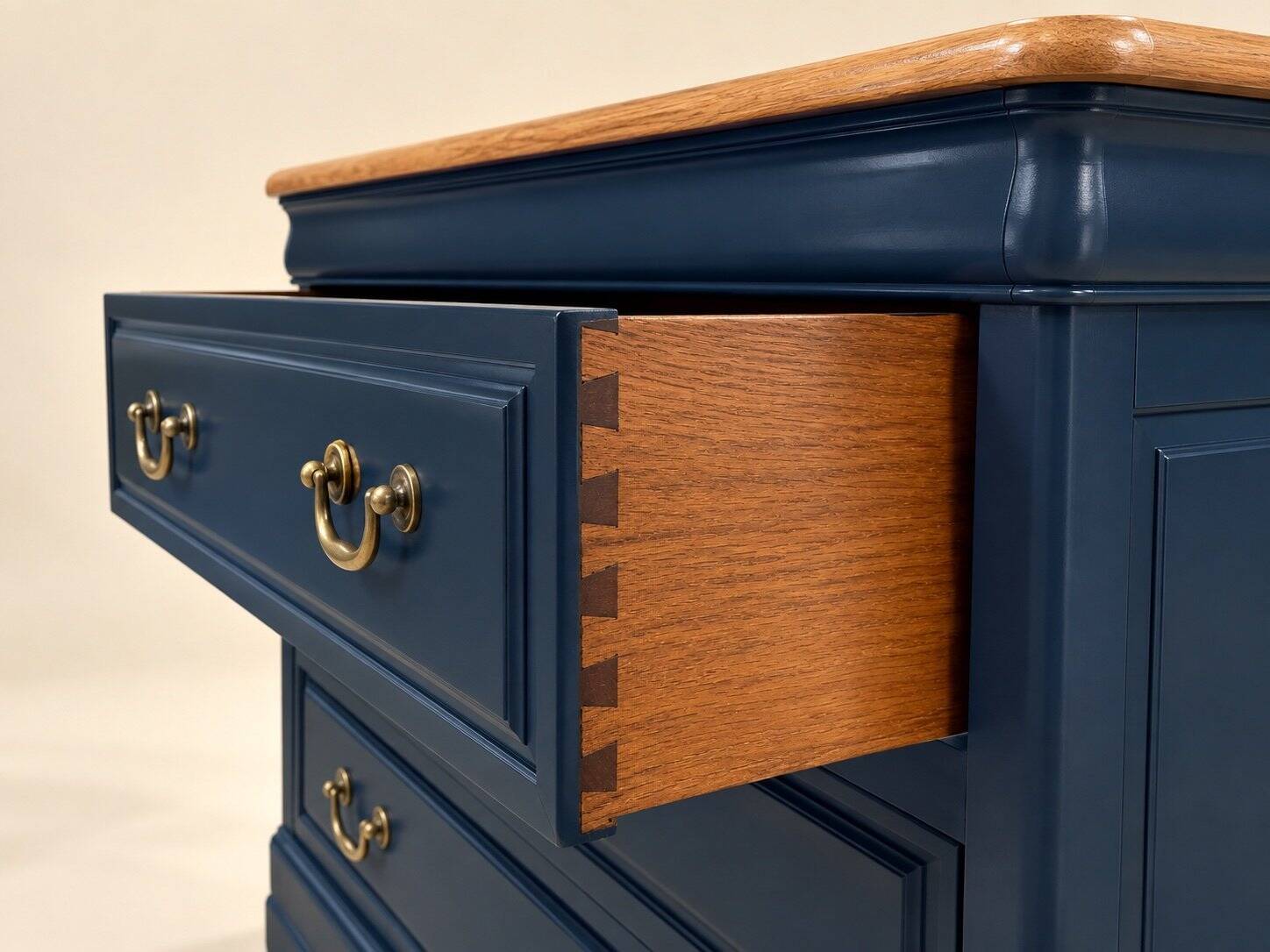 Commode with 3 drawers in Louis-Philippe style – Solid cherry wood – Versailles parquet top