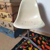 Office chair Ray and Charles Eames