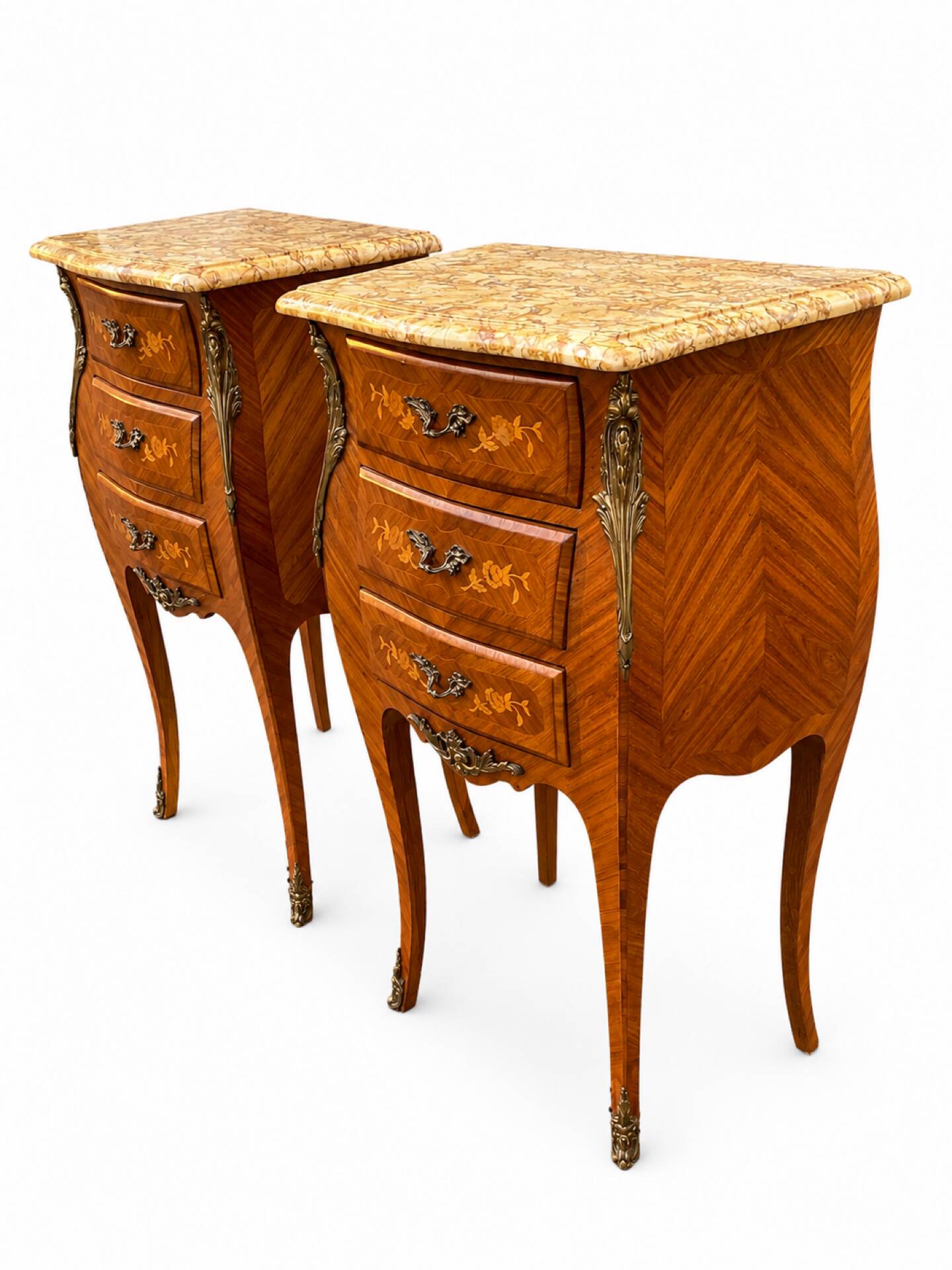 Paire de table de chevet style Louis XV en Bois de Rose