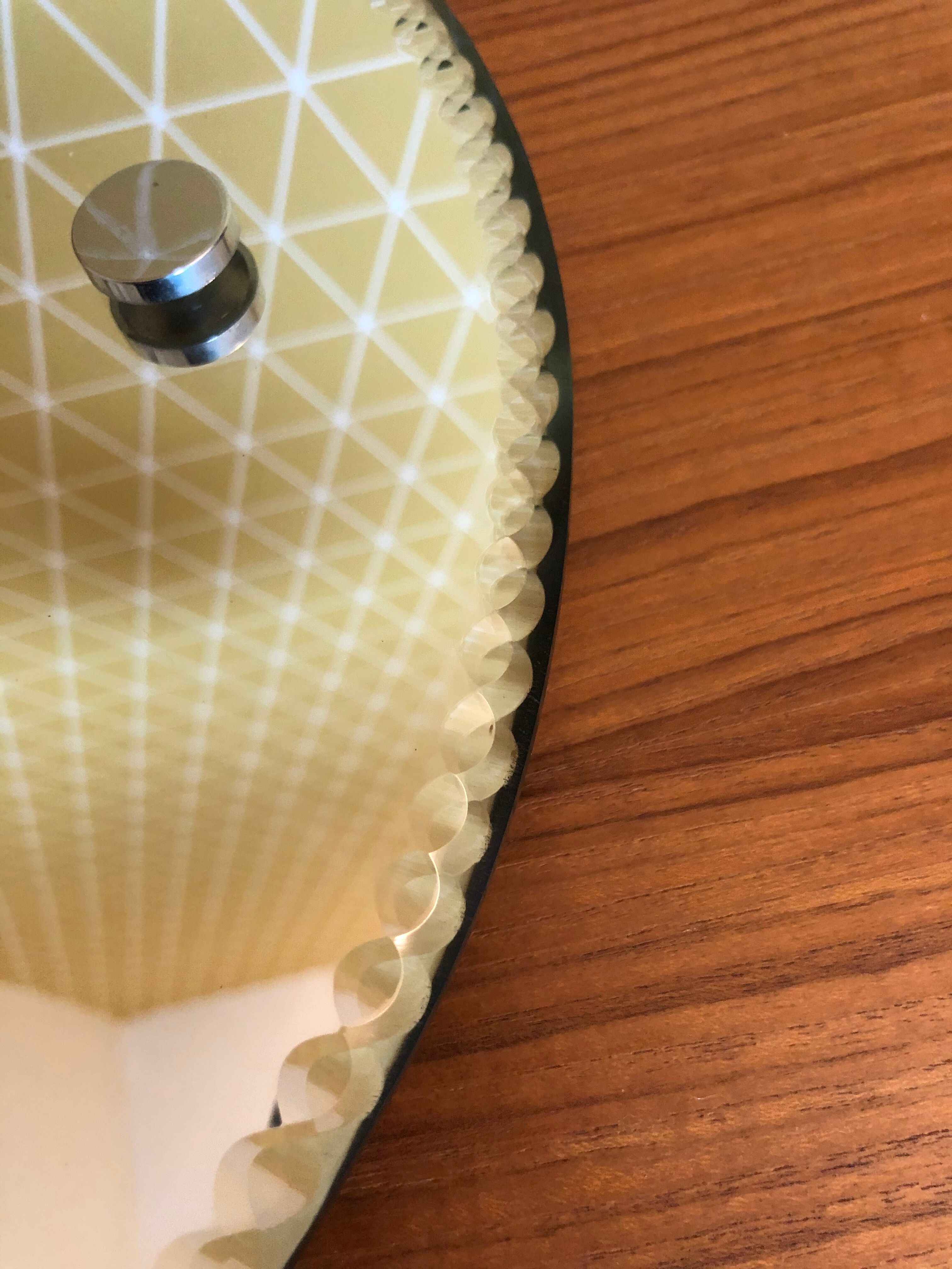 Bevelled and chiseled mirror 60x40cm