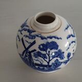 Small ball vase with blue patterns