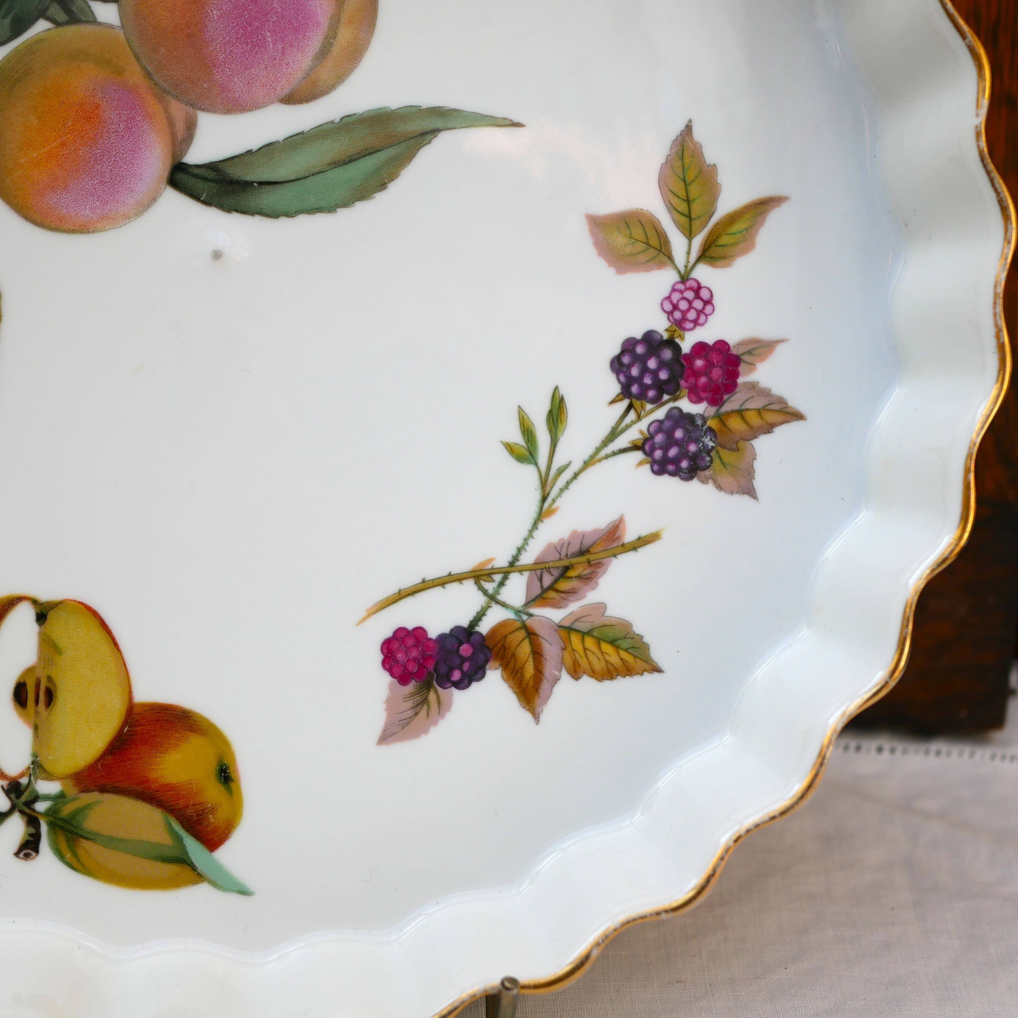 Royal Worcester Evesham Gold pie dish