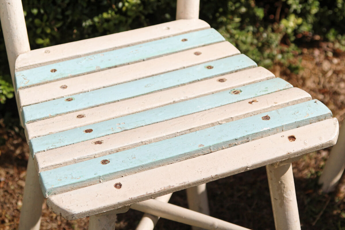 Set of 3 slatted wooden garden chairs