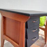 Against-the-post, black lacquered 50s