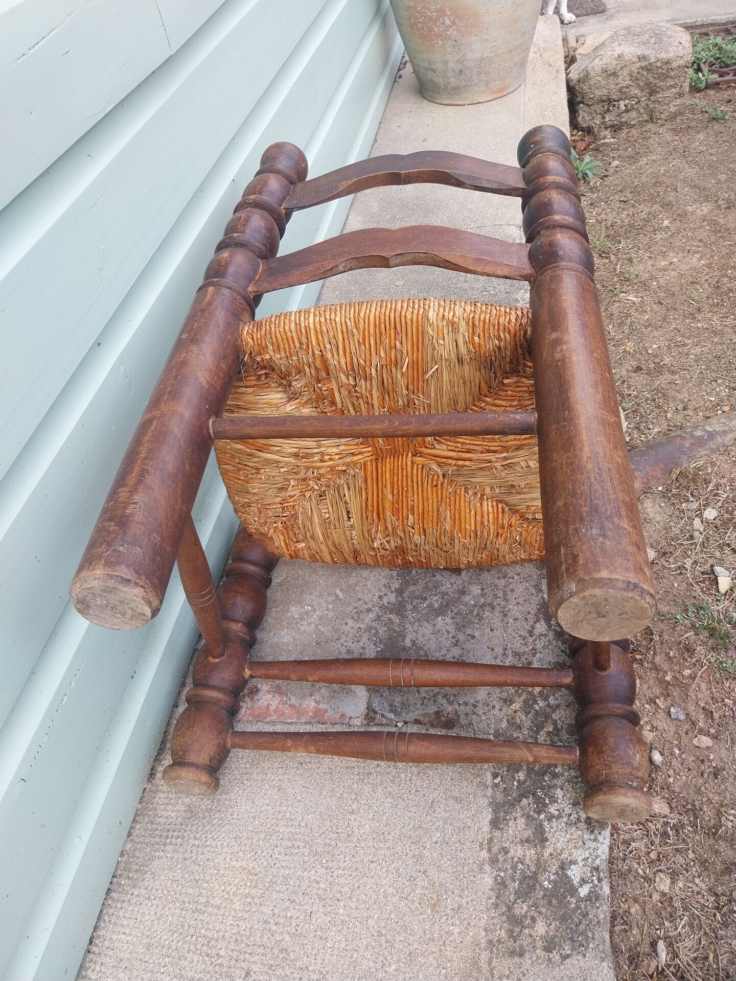 Chaise brutaliste 