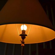Vintage extendable tripod floor lamp in gold brass.