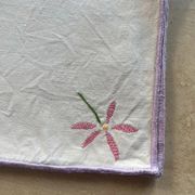 Serviettes de table broderie fleurs (lot de 4)