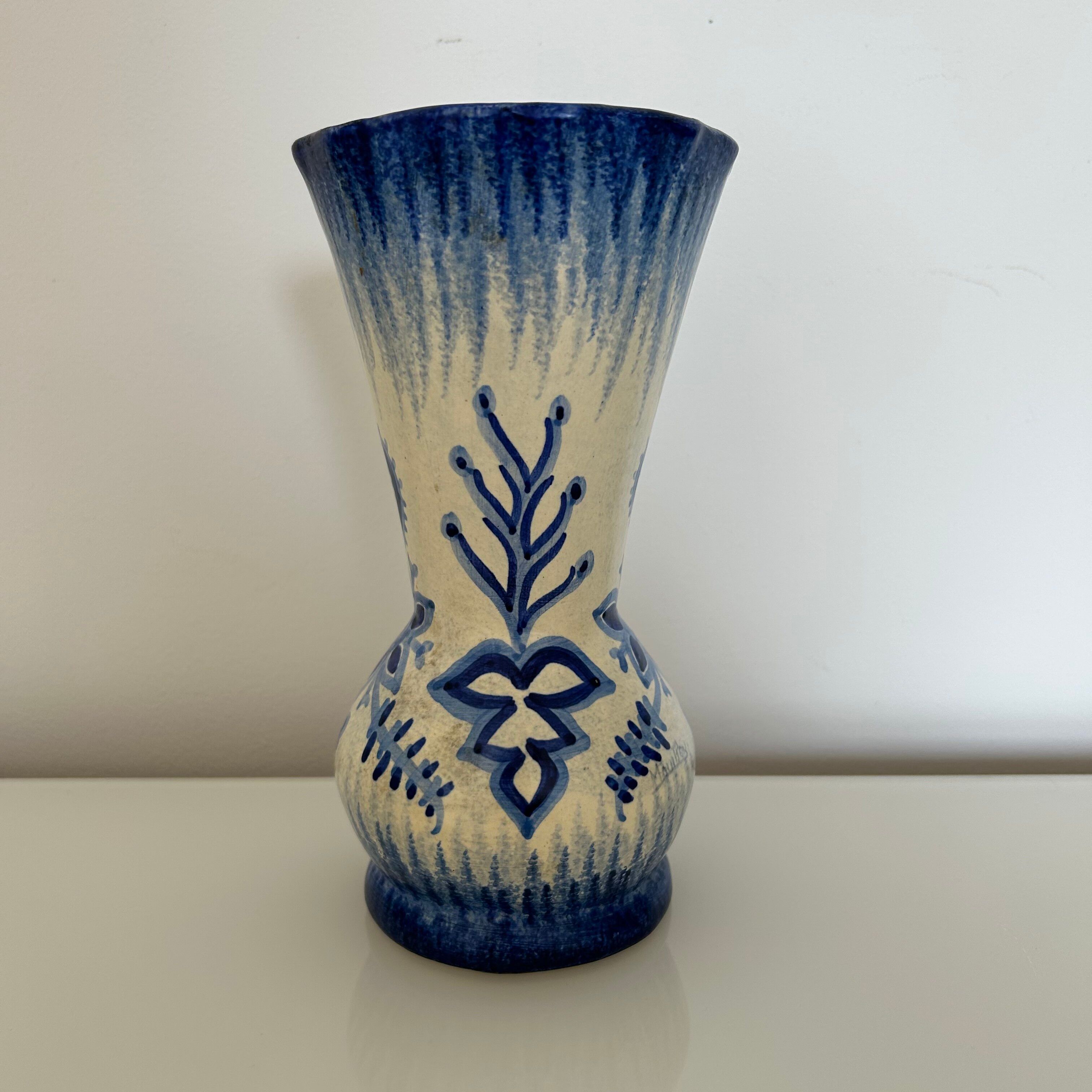 Vase P. Fouillen Quimper