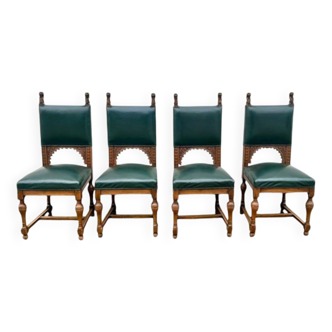 Ensemble de quatre chaises de salle à manger en chêne