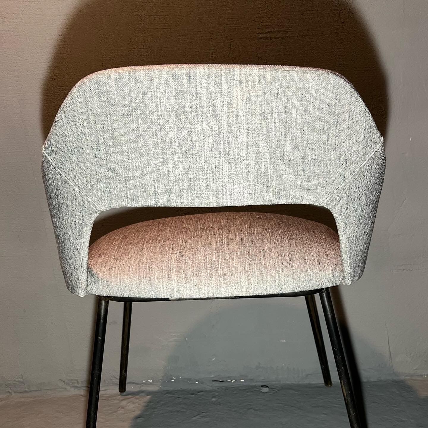 Duo of chairs barrel 1950