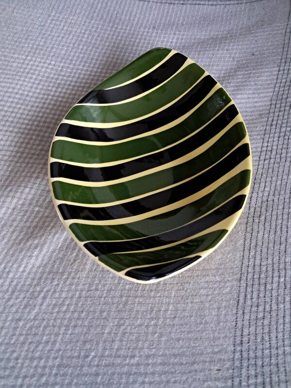 Vide-poche en céramique signée Saint-Clément