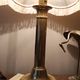 lampe rétro chic laiton doré, abat jour pagode imitation peau