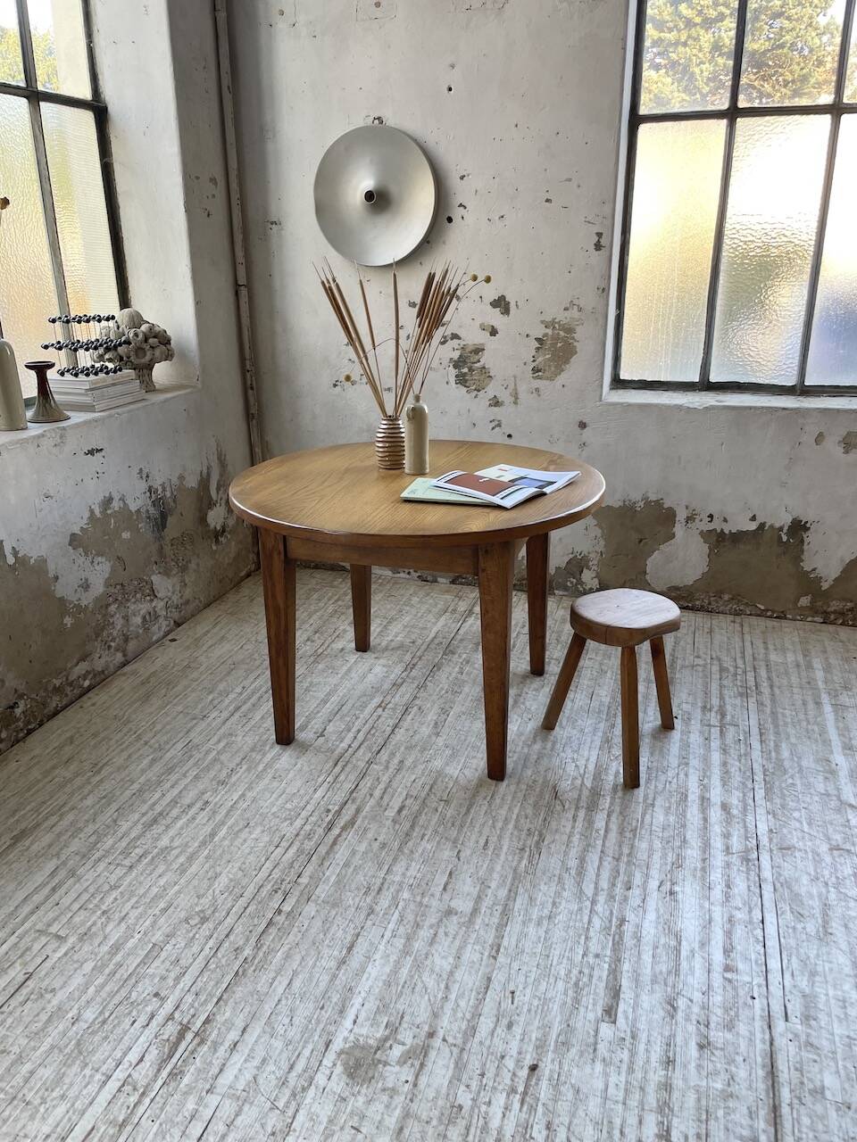 1950s round oak table