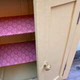 Mini medicine cabinet