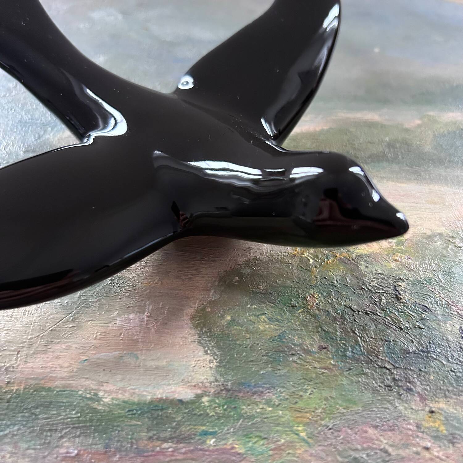 Ceramic swallow