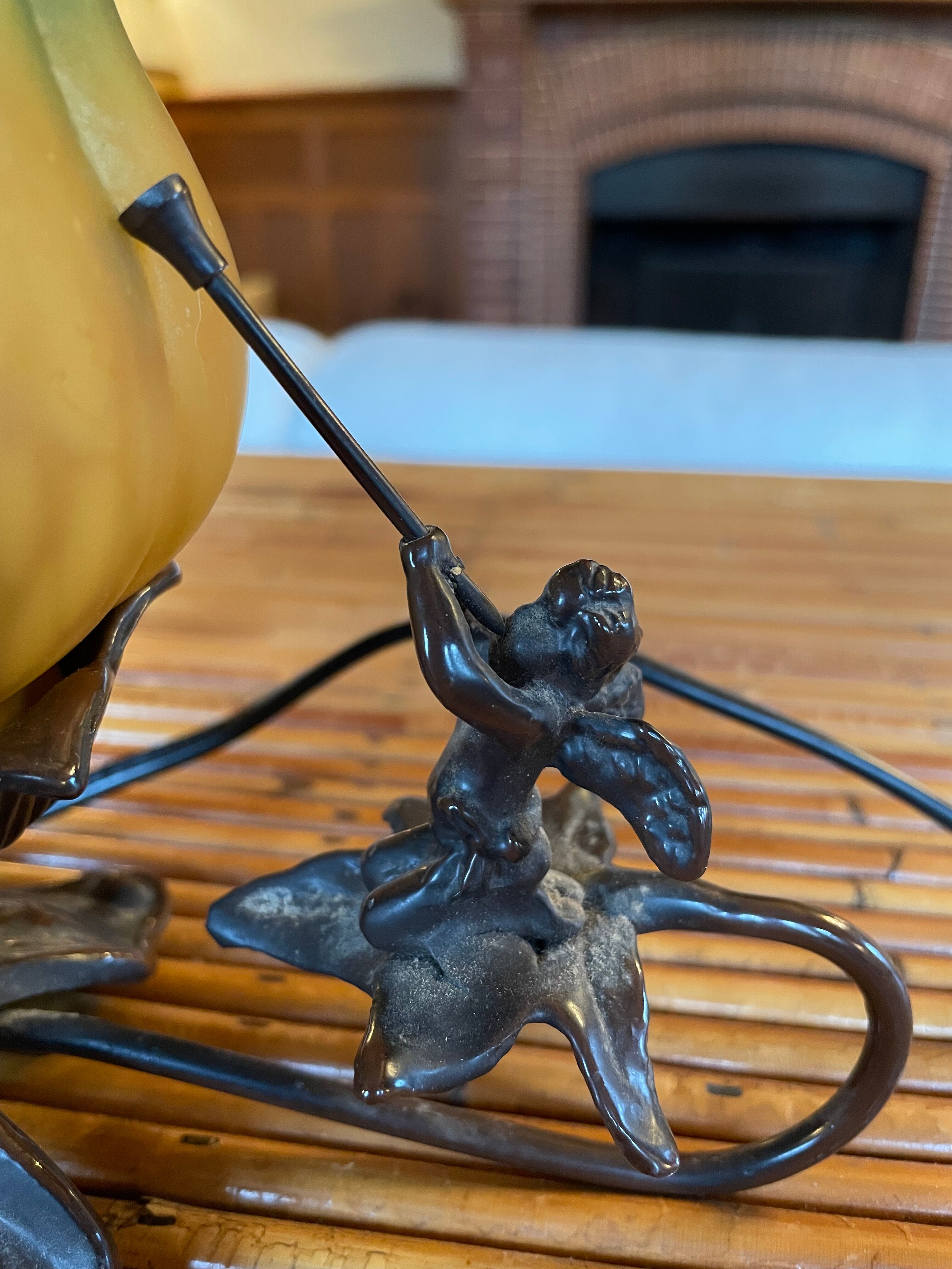 Pair of lamps cherubs bronze vintage glass paste