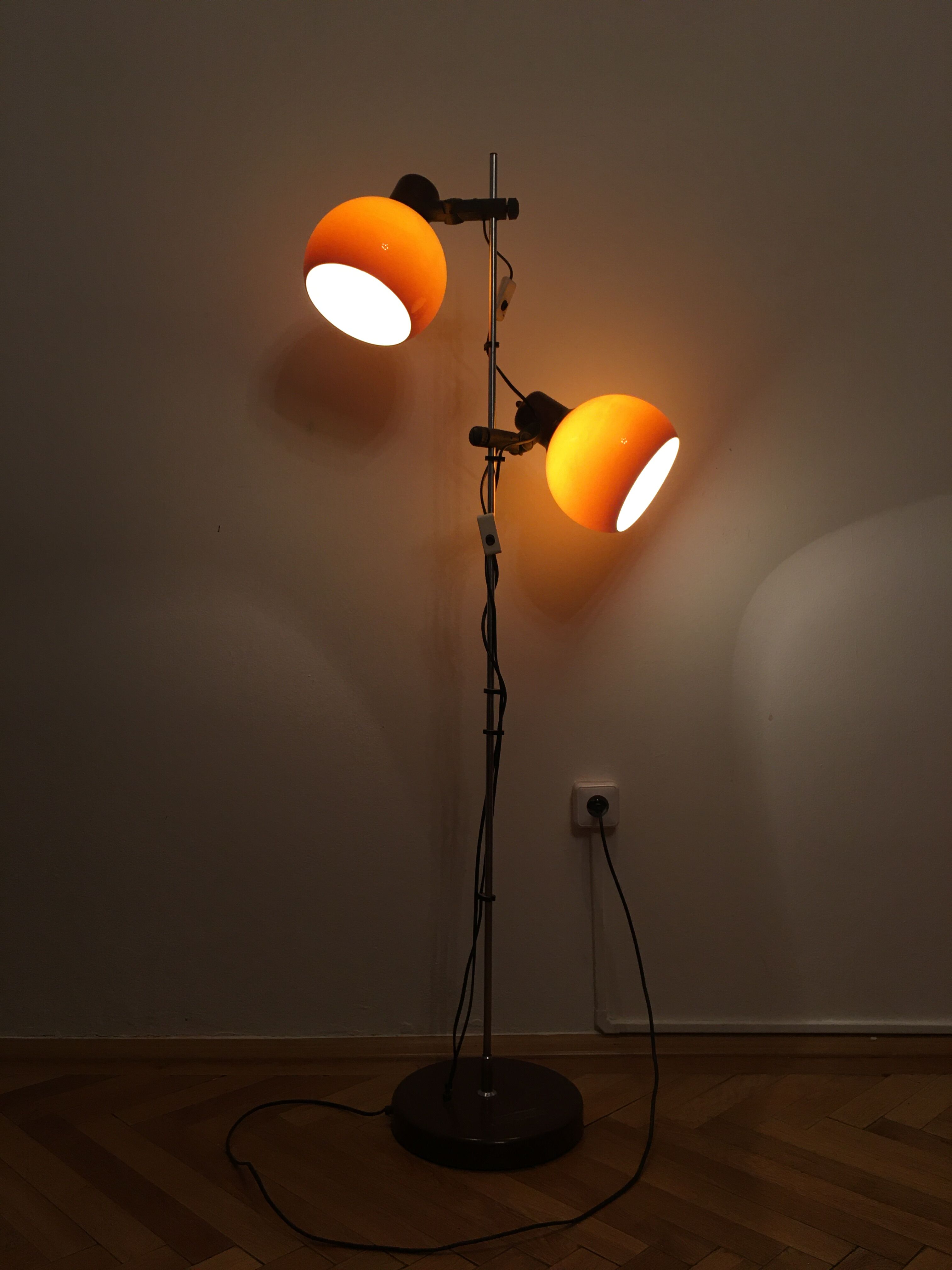 Lampadaire orange 1960