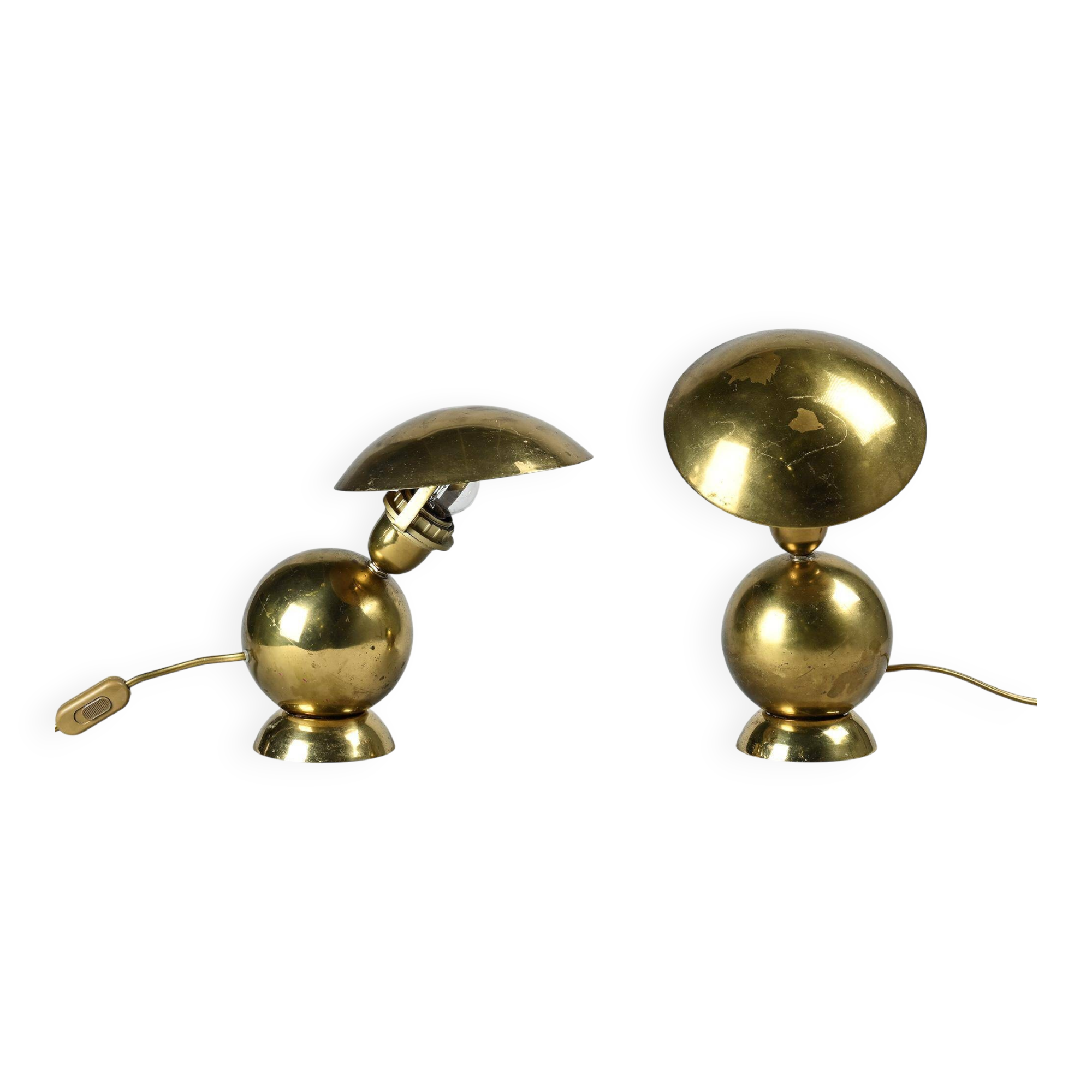 Pair of table lamps in gilded brass, created by Mathias, France, circa 1970.