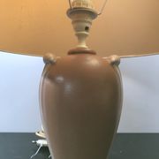 Former schuytener ceramics robert lamp - vintage cream lampshade