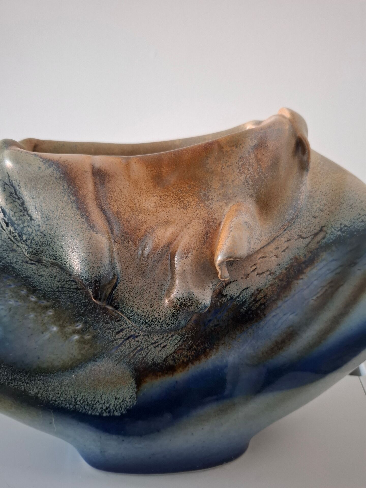 Art vase in raku pottery signed by Tony Evans.