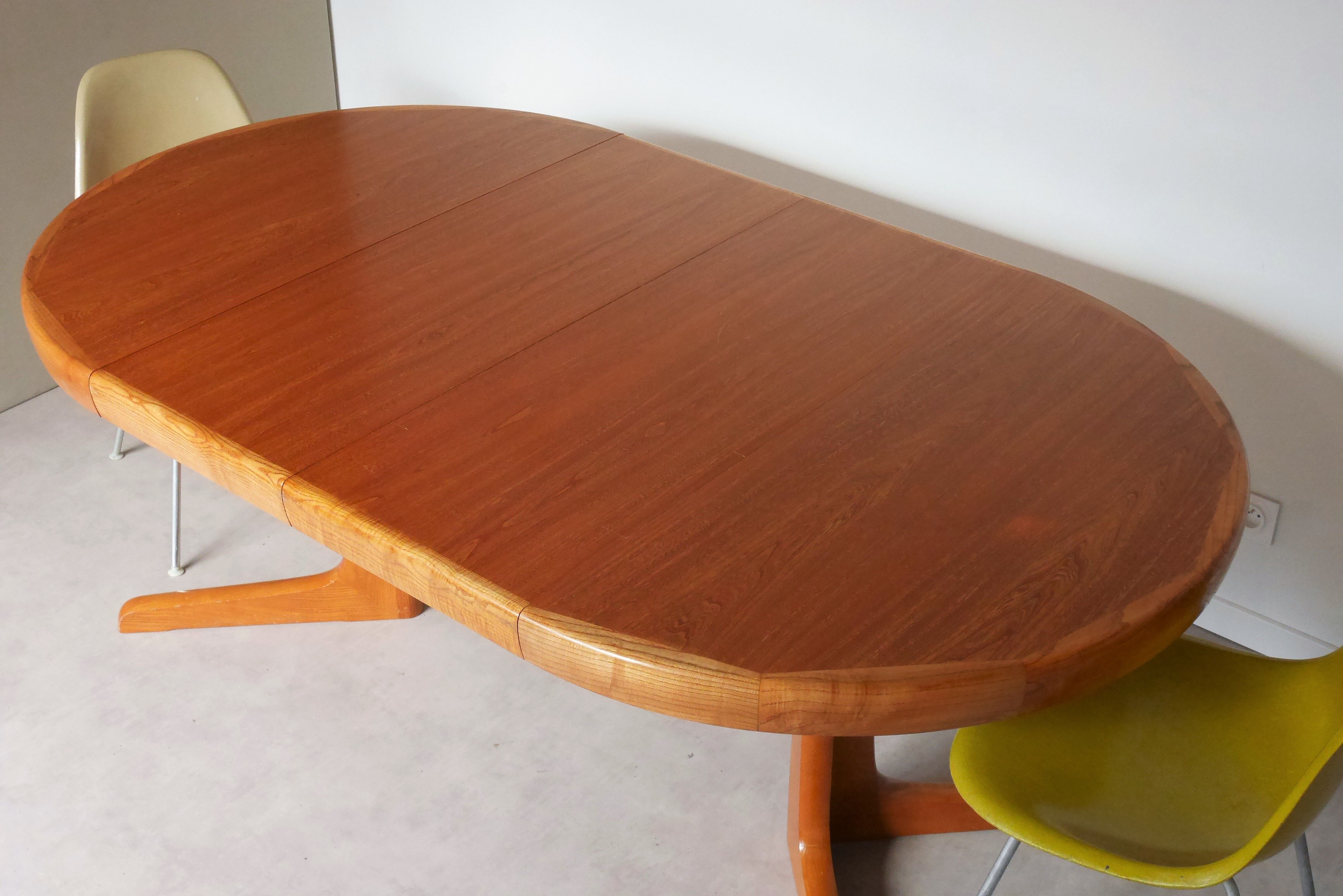 Baumann extension table in 1960s elm