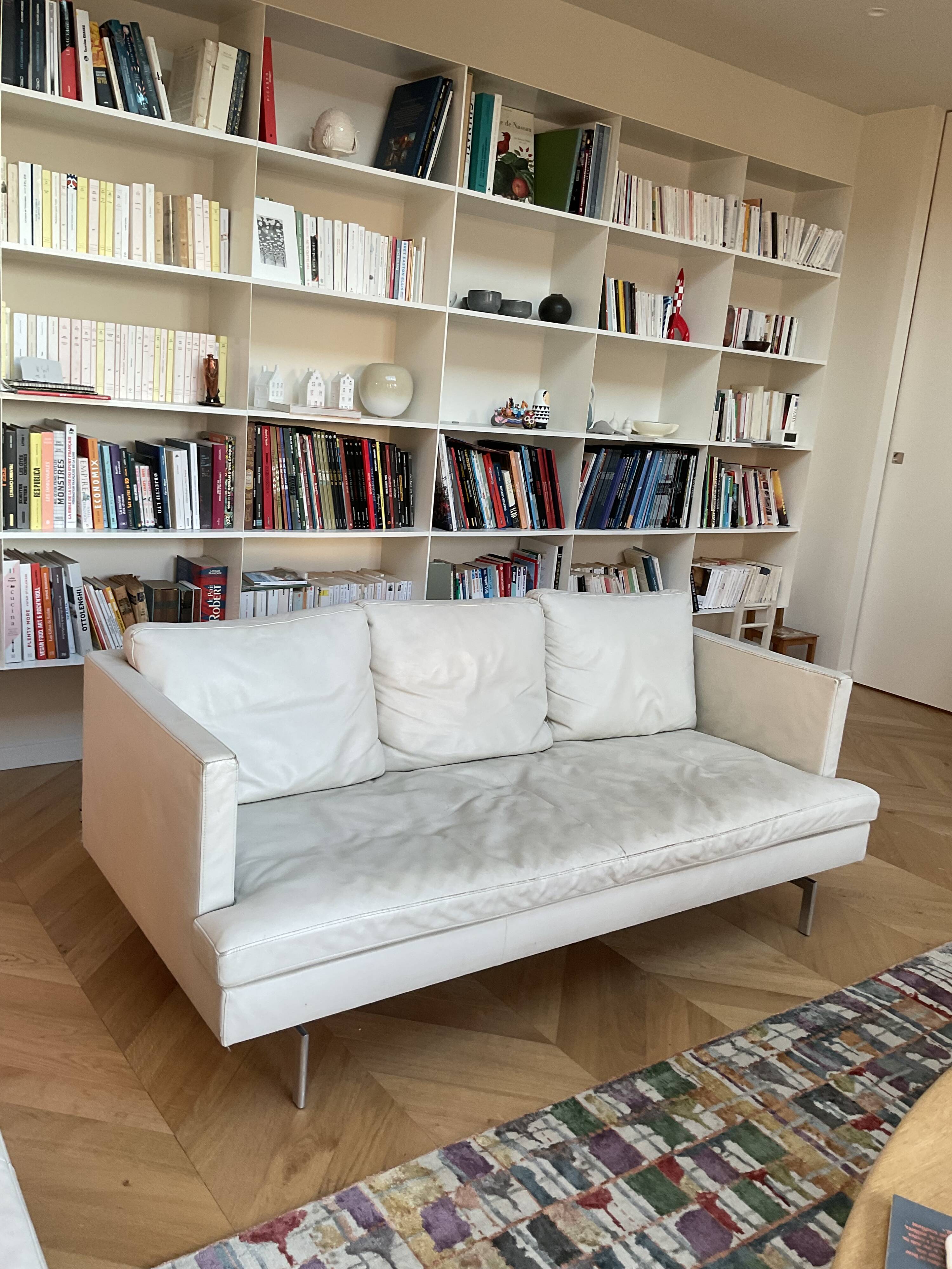 Cinna "Stricto Sensu" 3-seater sofa in chalk leather, designer Didier Gomez.