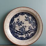 Plate with Japanese decor