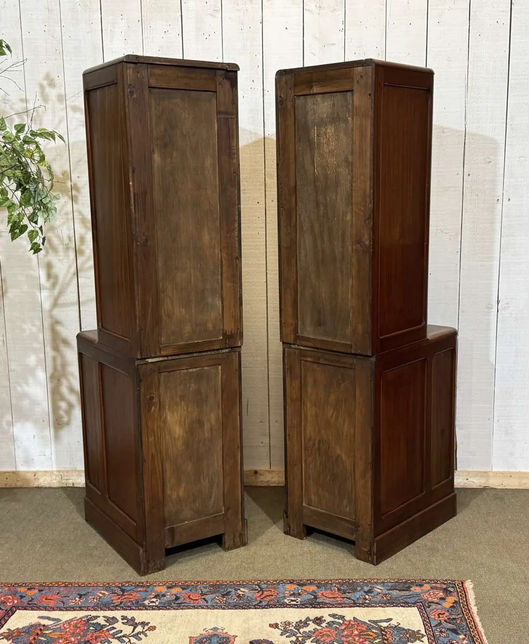 Pair of mahogany cabinets from the early 20th century.