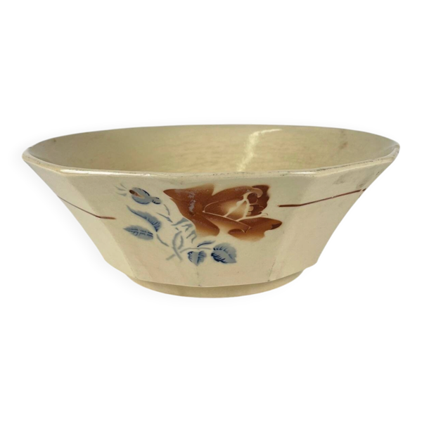 Saladier Sarreguemines motif fleur , première moitié du XXe siècle