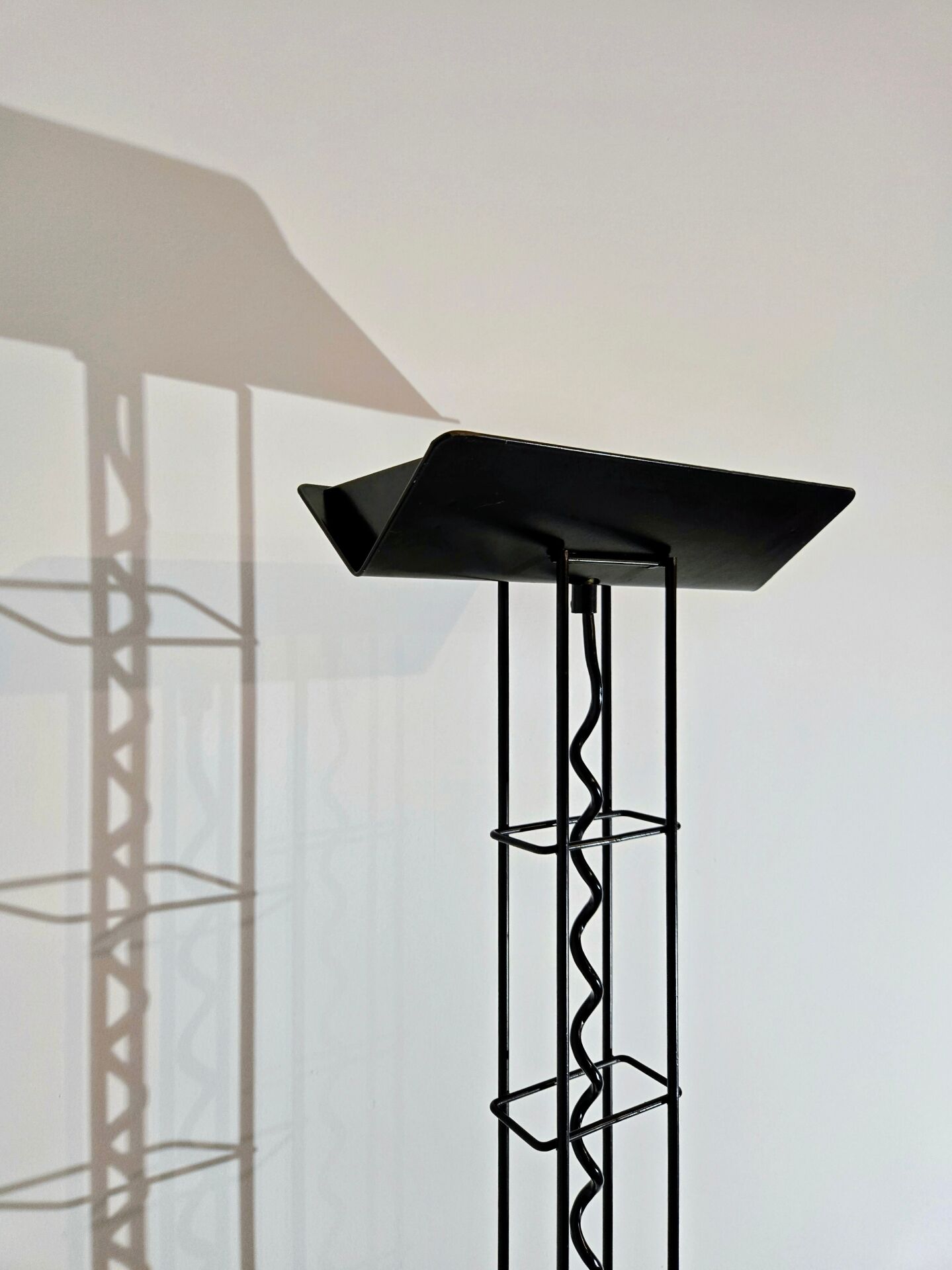 Postmodern halogen floor lamp from the 1980s - Italian style
