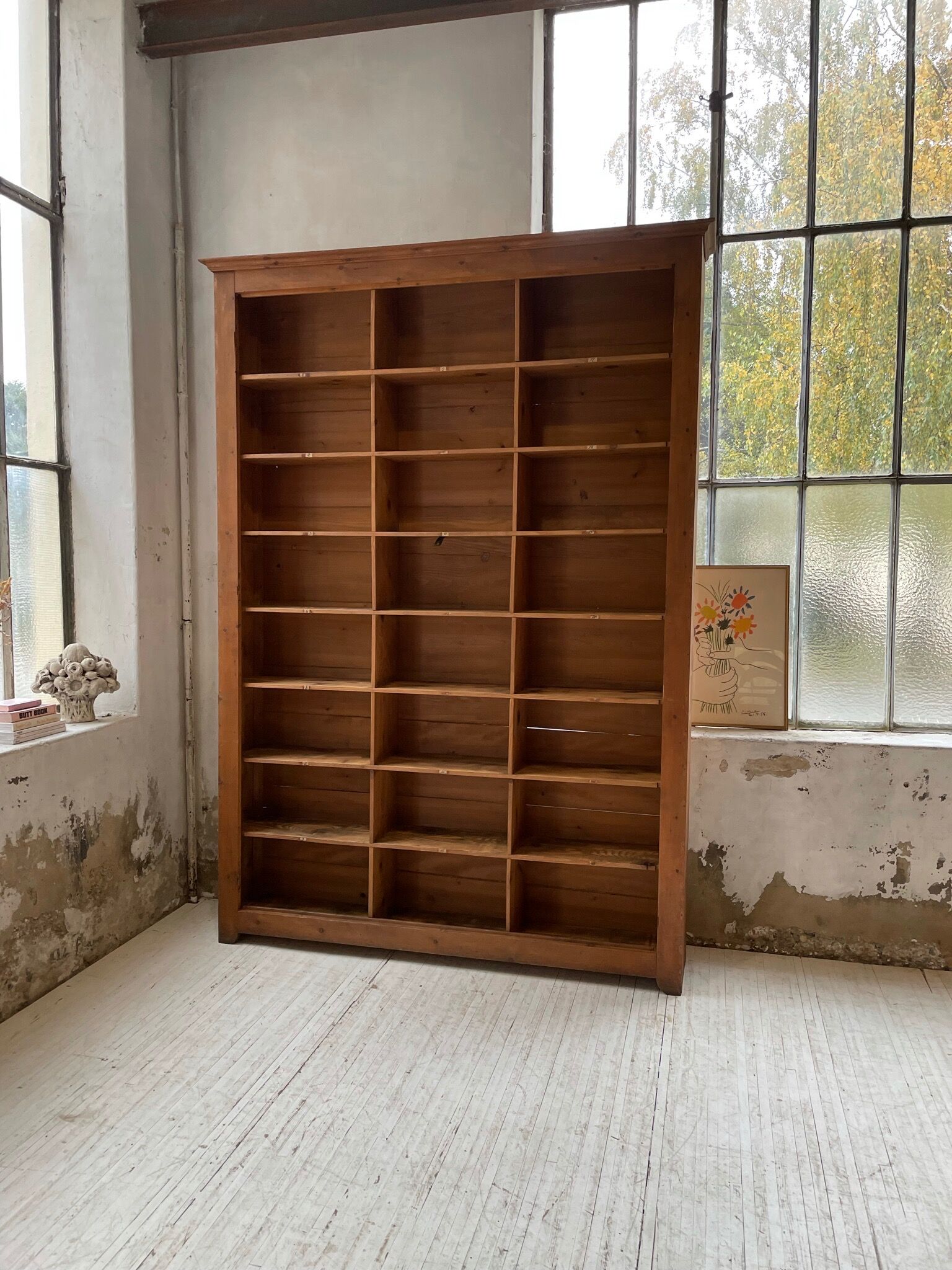 XXL library furniture pharmacy trade