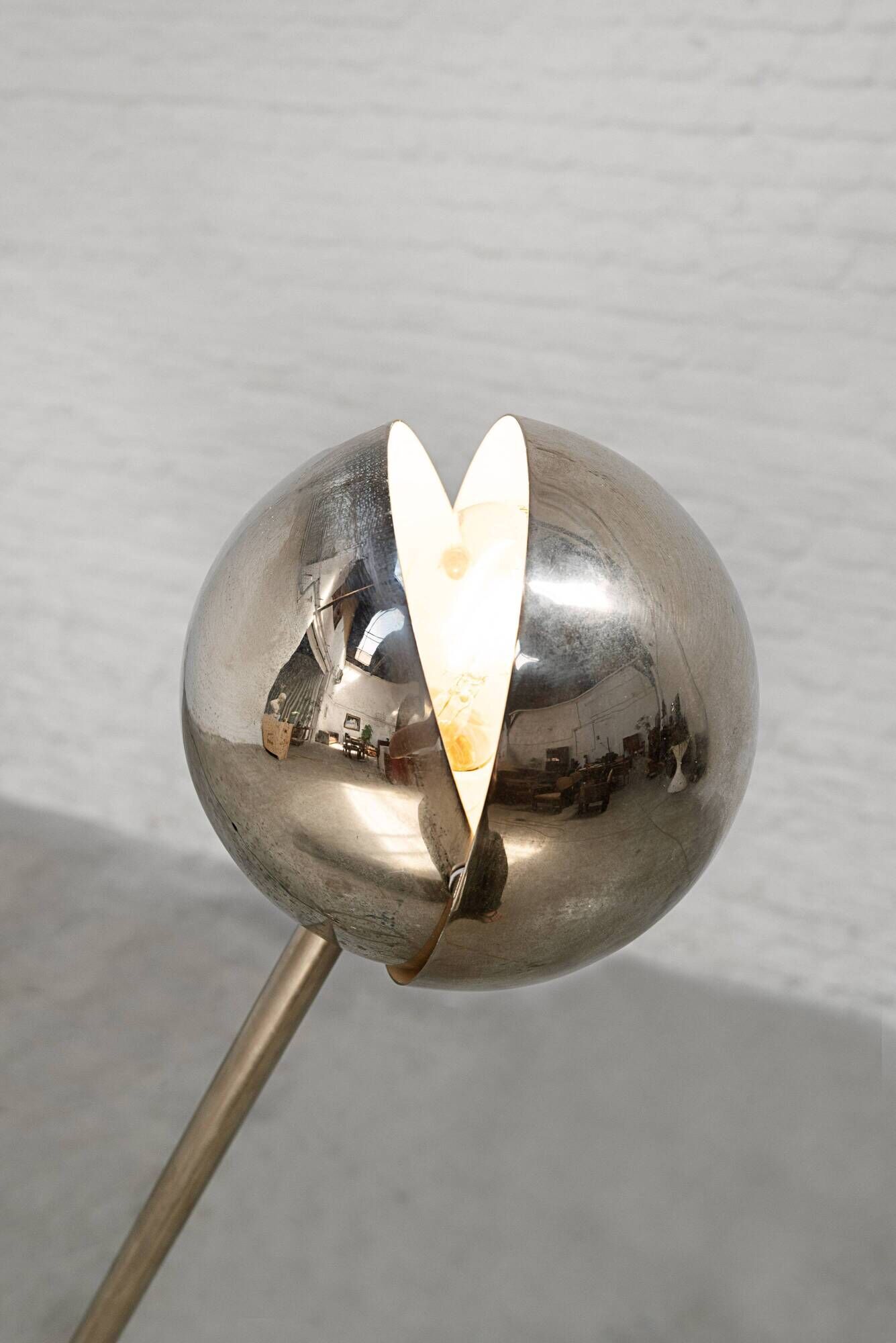 AD5 Swivelling Floor Lamp Bauhaus, design from 1924, Woka edition