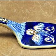Ancienne pelle à gâteau Gien Renaissance fond bleu 1941/1950