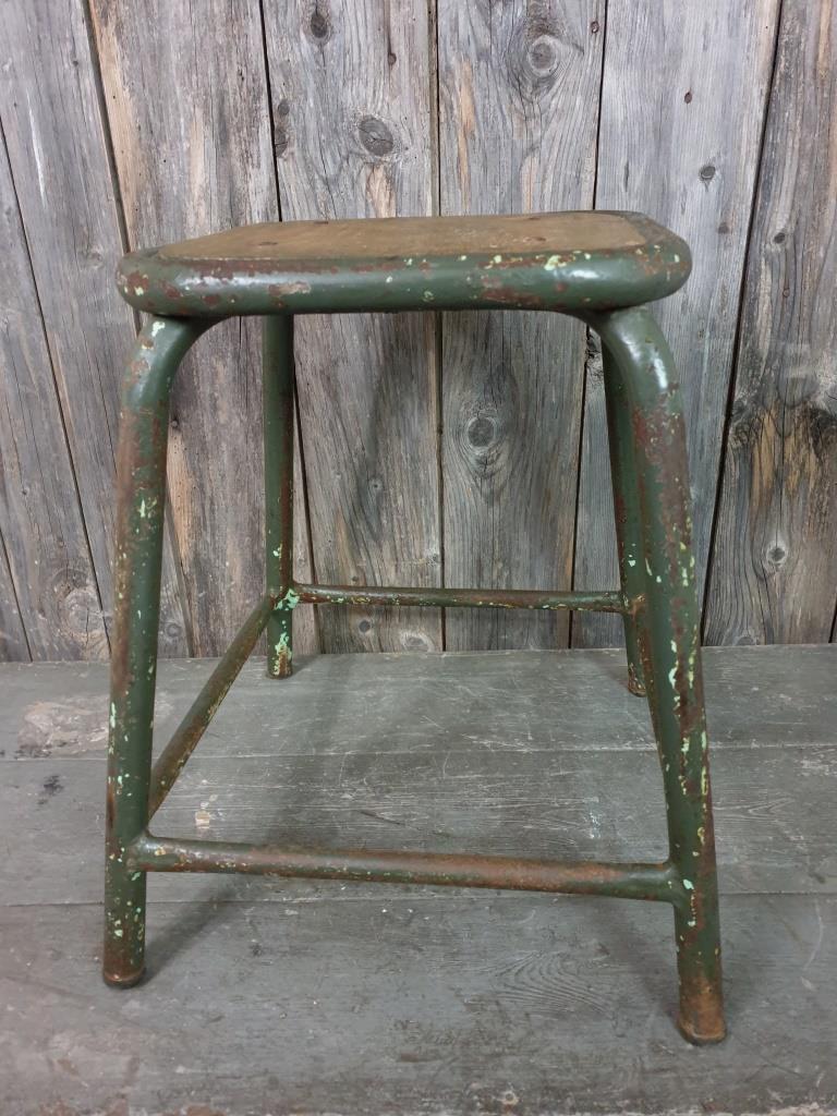 Tabouret d'atelier