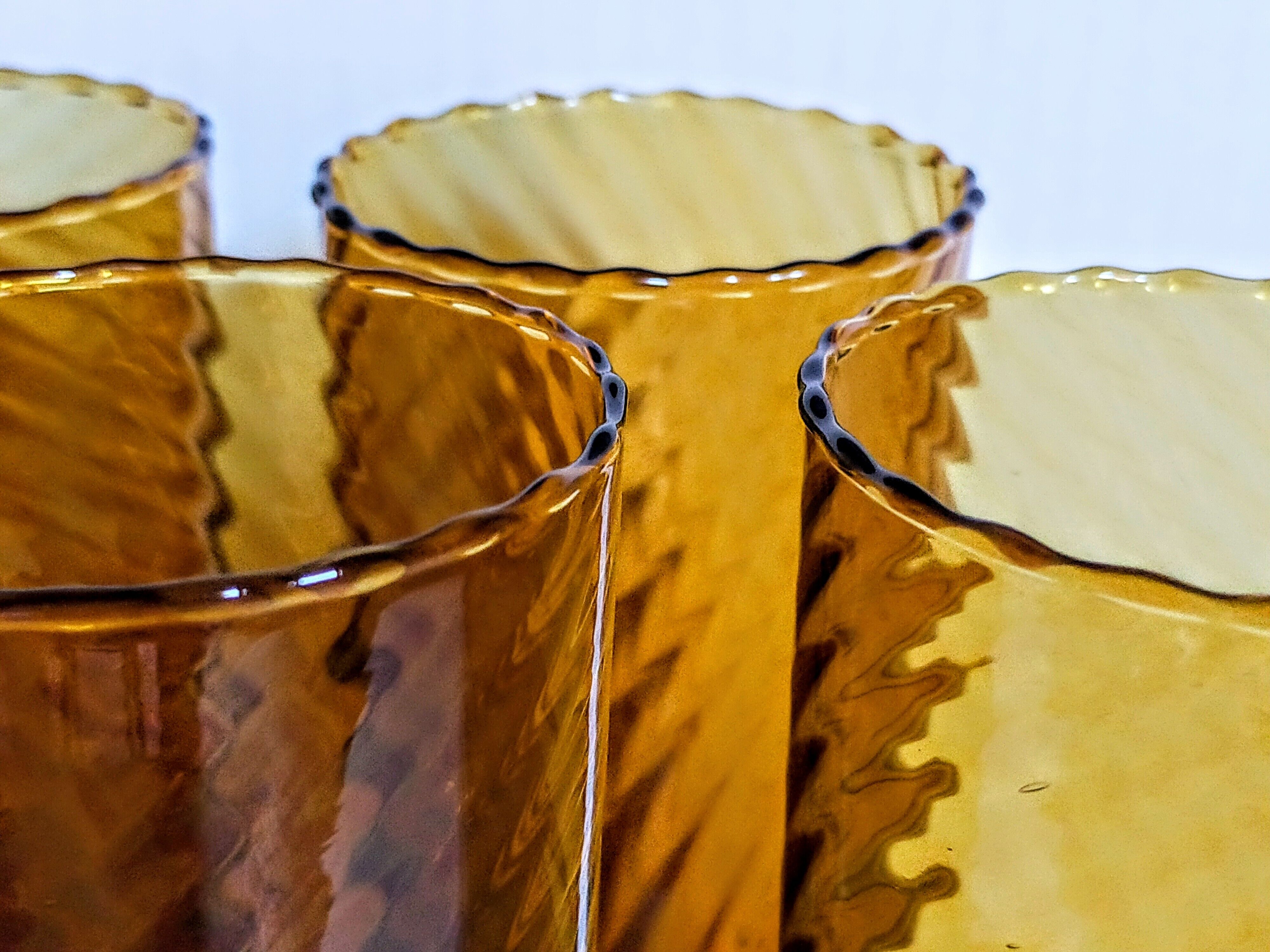 Lot de six verres en verre soufflé