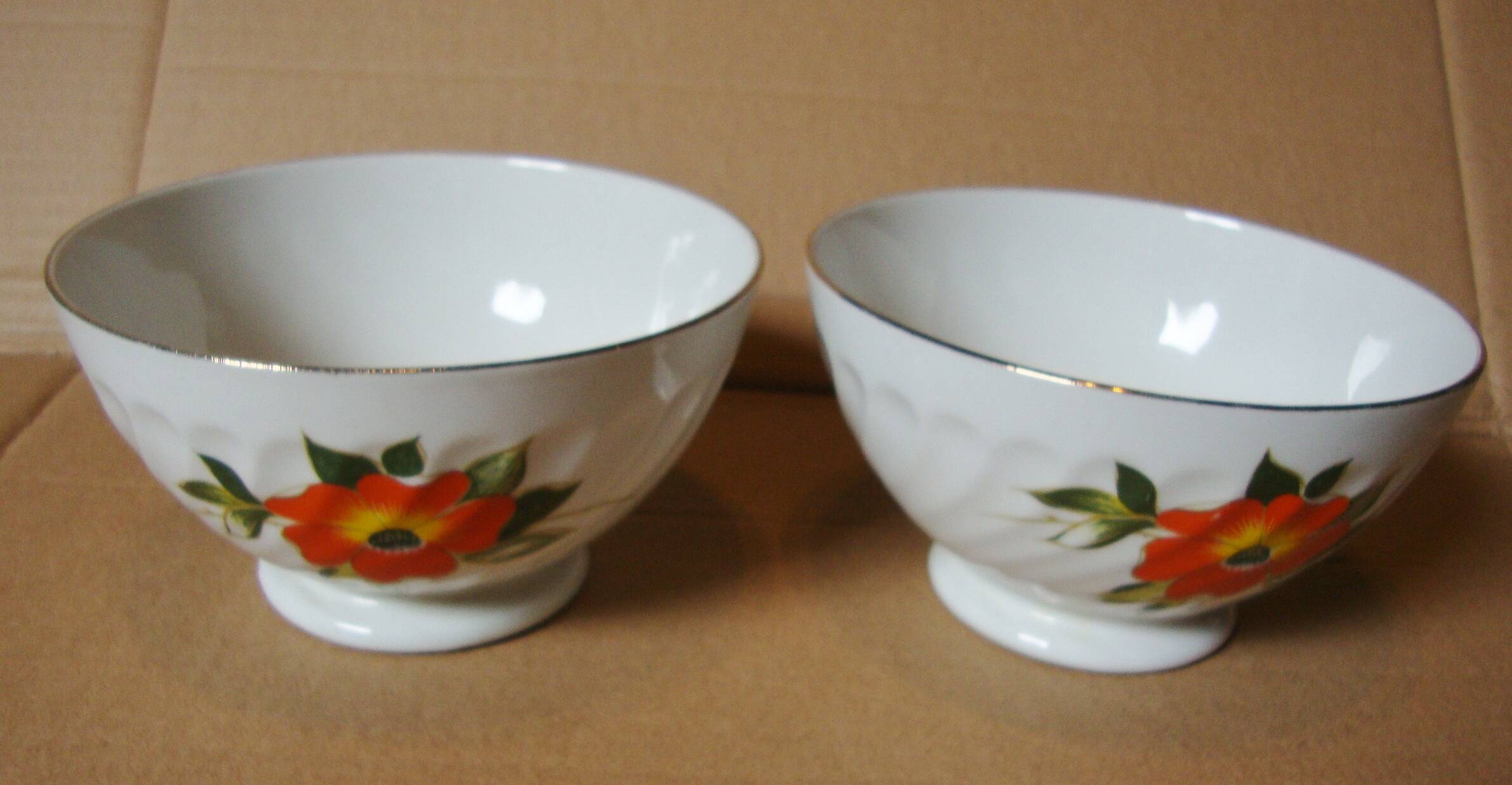 2 old vintage sarreguemines bowls