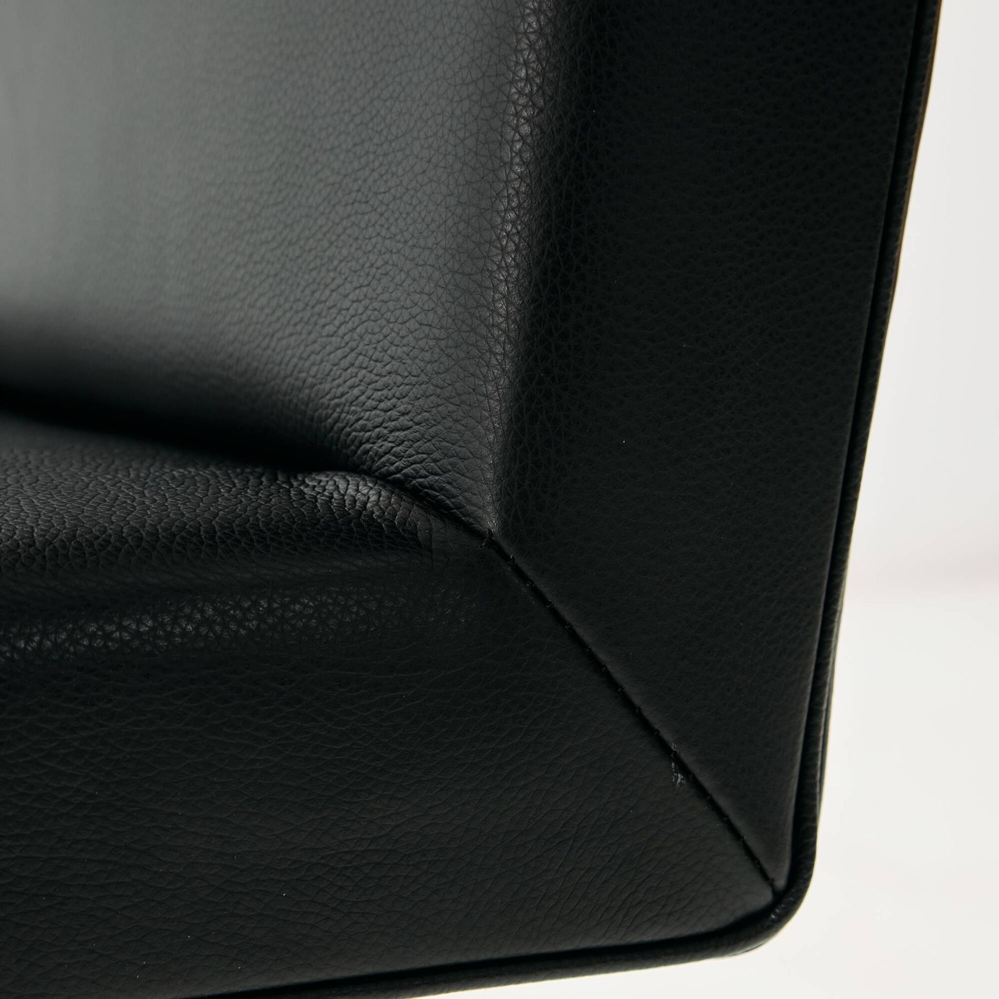 Fauteuil Brno par Alivar