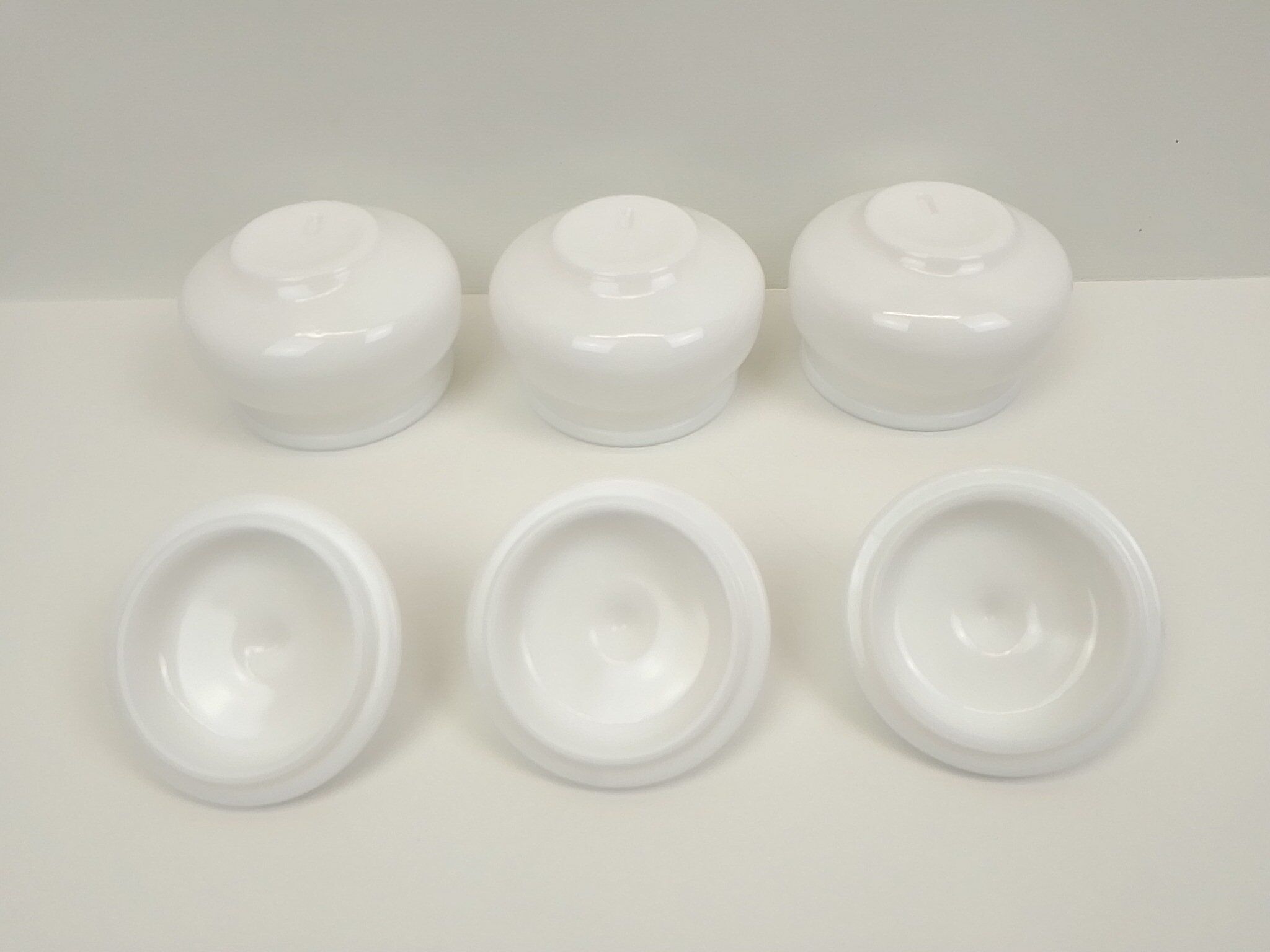 Lot 3 pots white opaline style