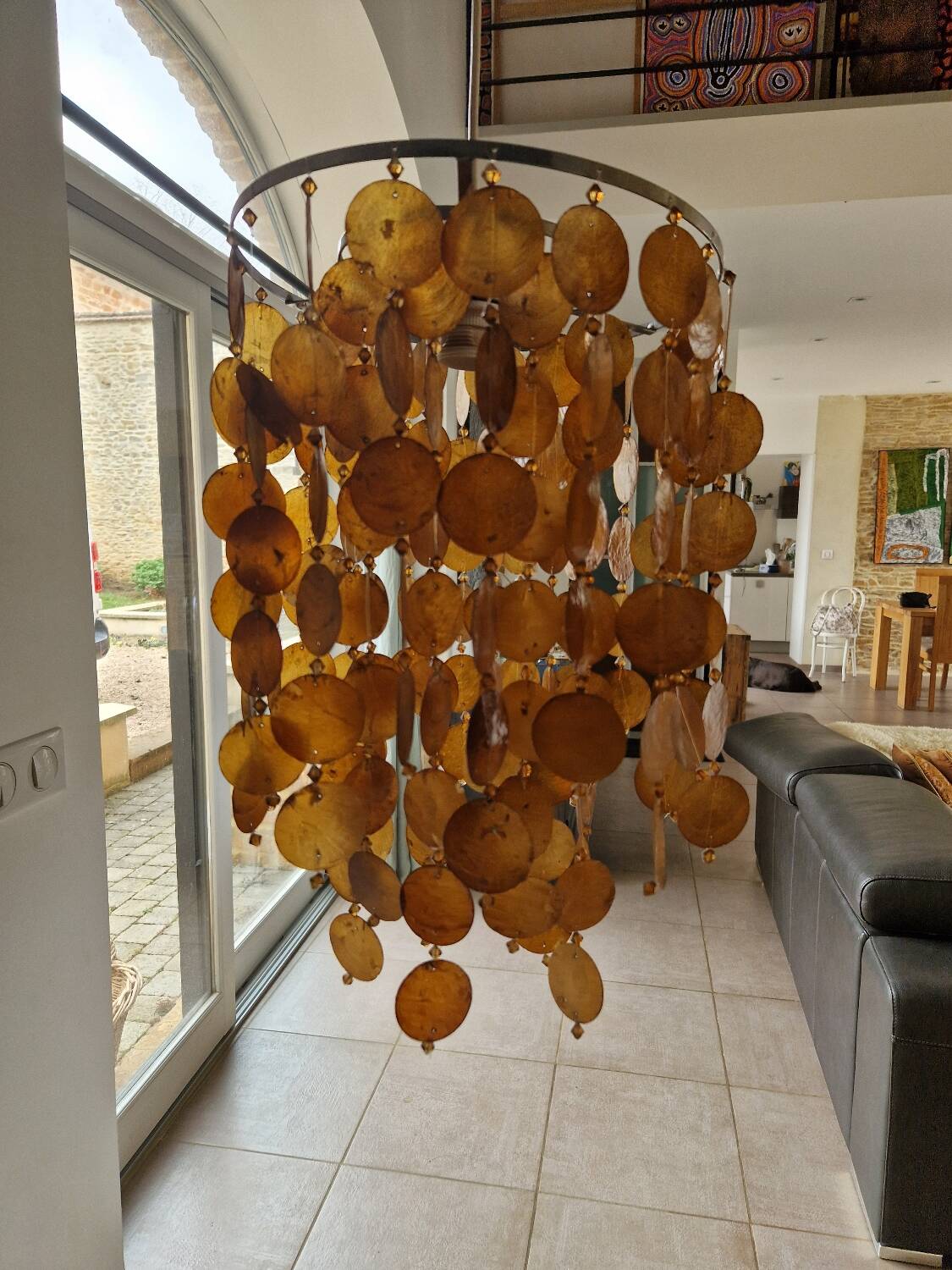 Mother-of-pearl pendant