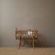 Berceau en rotin osier vintage design scandinave rétro lit de poupée jouet ancien