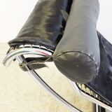 LC4 long chair in foal by Le Corbusier for Cassina