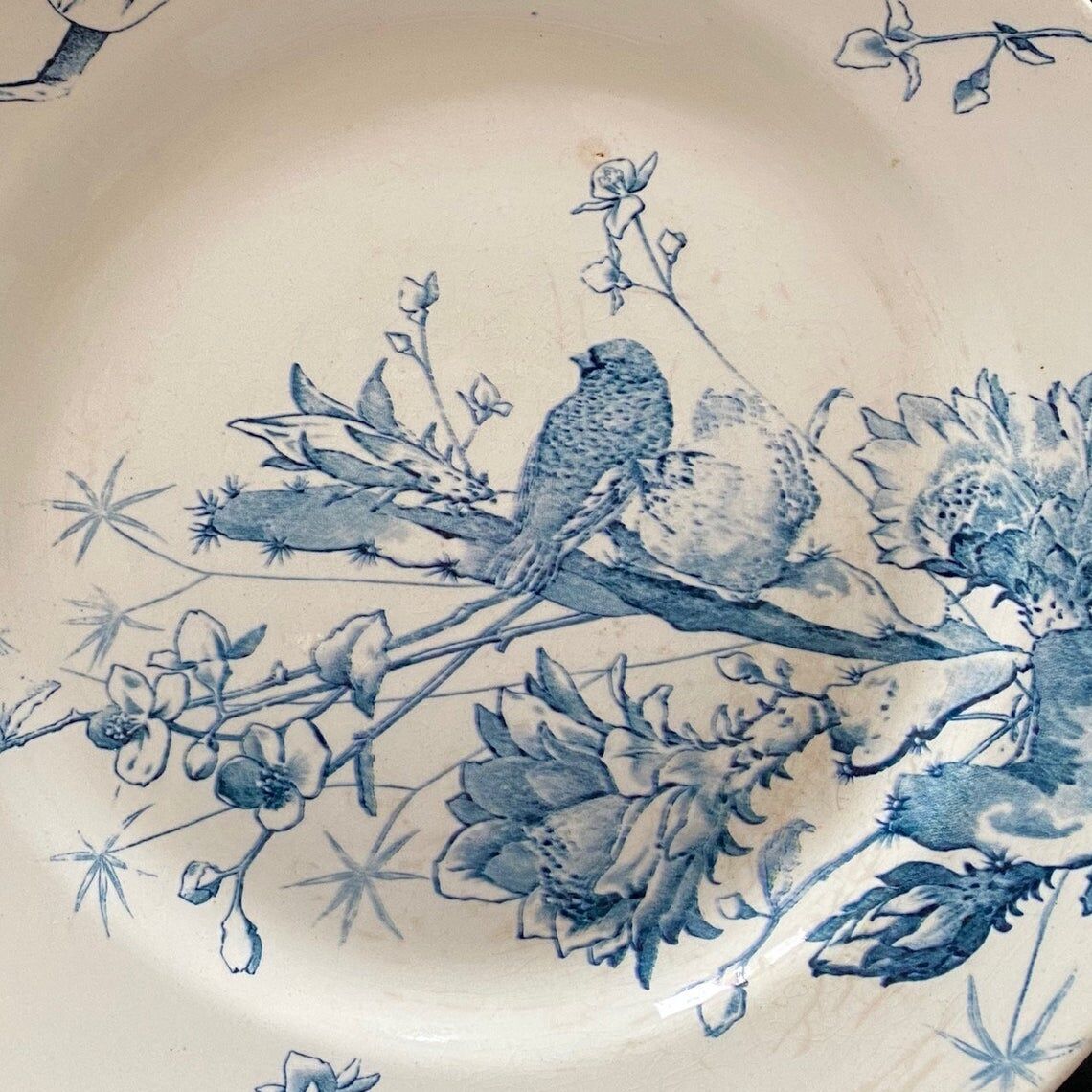 Earth of Iron Flat Flat Round Dish