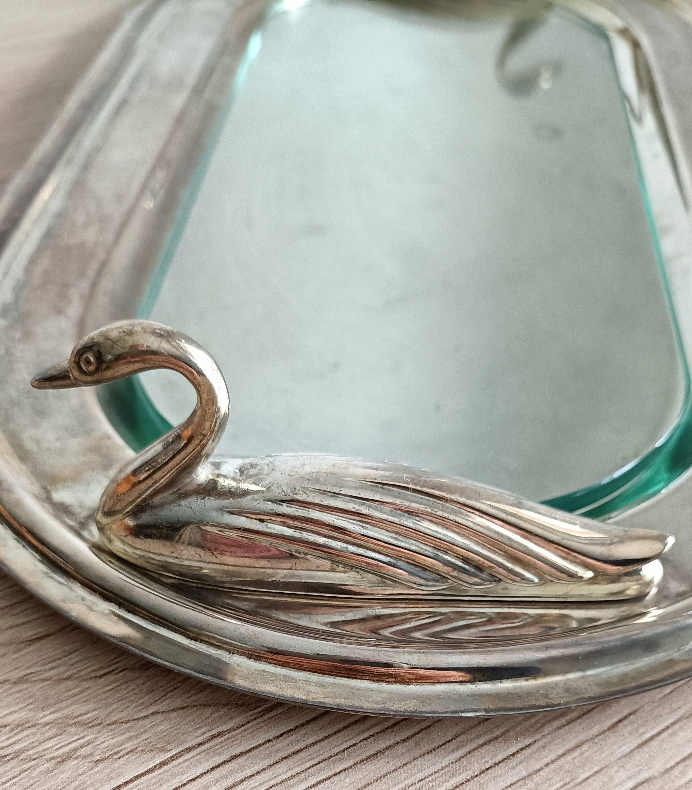 Foie gras presentation service dish in metal and glass and its toast holder