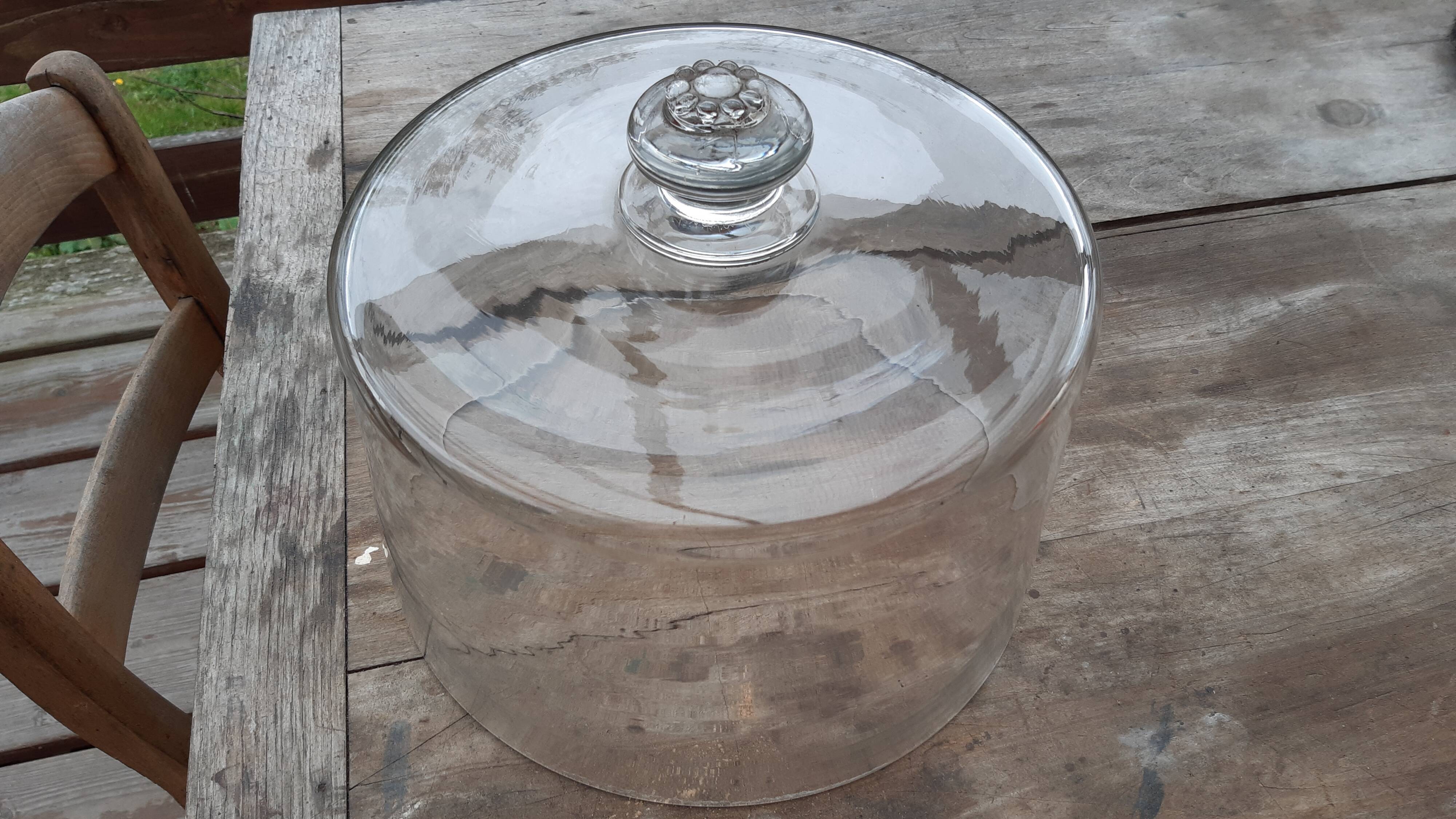Cloche en verre soufflé fin 19ème