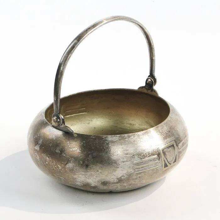 R8H Br. Henneberg - sugar bowl in Art Nouveau style